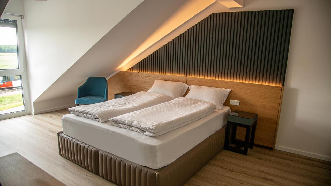 Rheinapart Hotel Und Boardinghouse Bornheim  Dış mekan fotoğraf