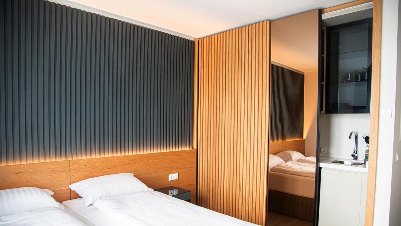 Rheinapart Hotel Und Boardinghouse Bornheim  Dış mekan fotoğraf
