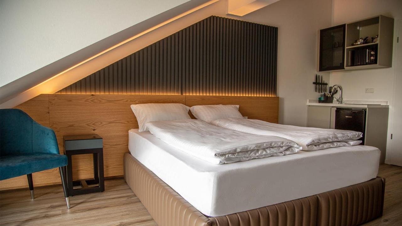 Rheinapart Hotel Und Boardinghouse Bornheim  Dış mekan fotoğraf